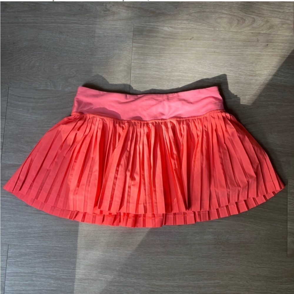 Lululemon | 10 | Pleated Coral Tennis Skirt